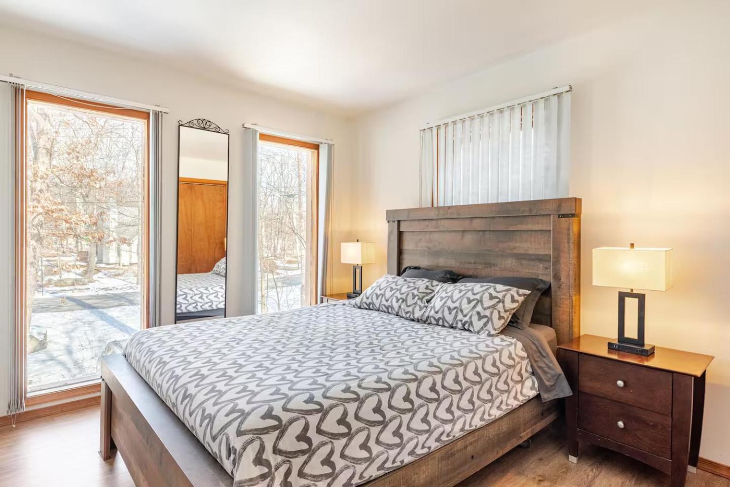 Cozy Cabin At Poconos With Hot Tub And Fire Pit 东斯特劳兹堡 外观 照片